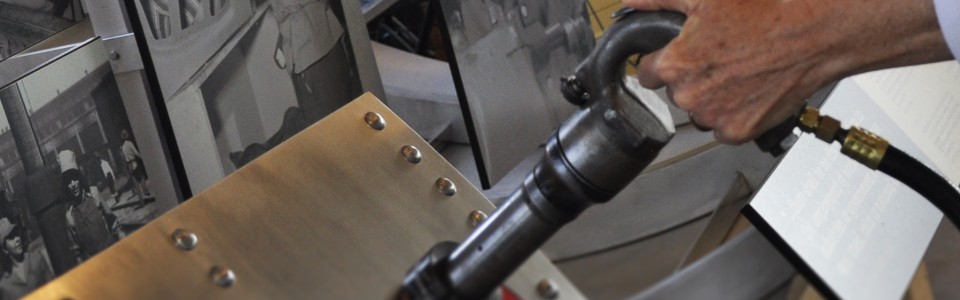 Slider 2 Rosie Statue